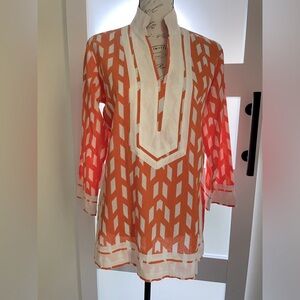 Sweet Lily orange and white tunic top size small EUC 🥰